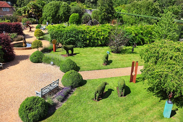 Transform Your Garden with Elegant Landscaping Edging